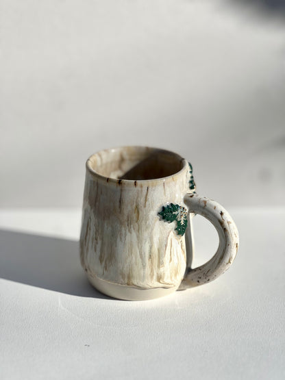 13oz Christmas Gold Holly Mug