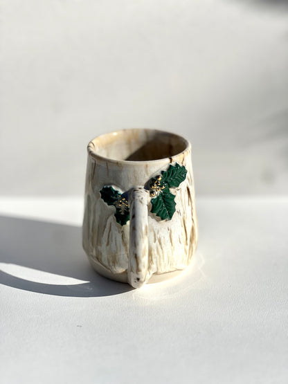 13oz Christmas Gold Holly Mug