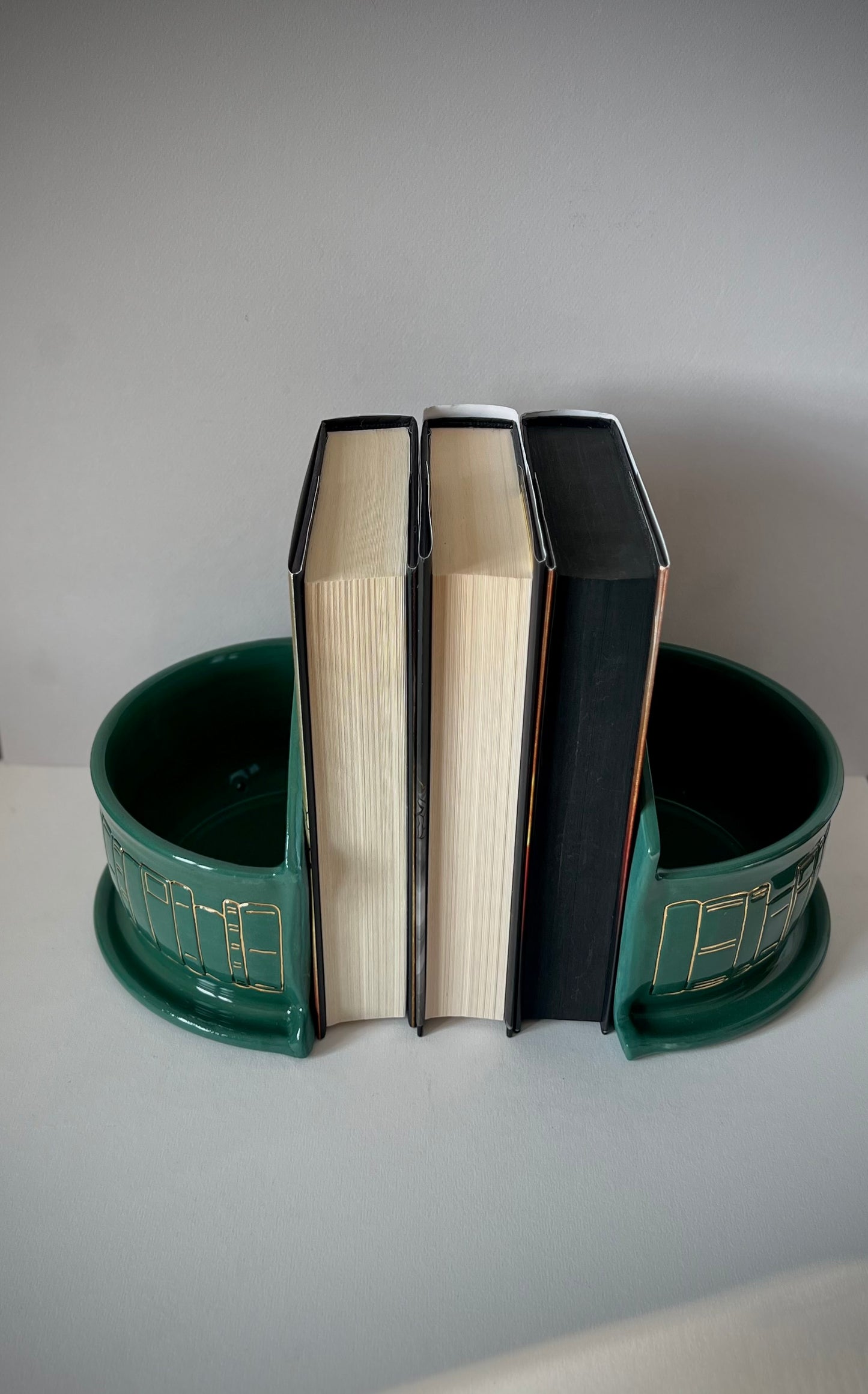 Bookshelf Bookend Planter Set